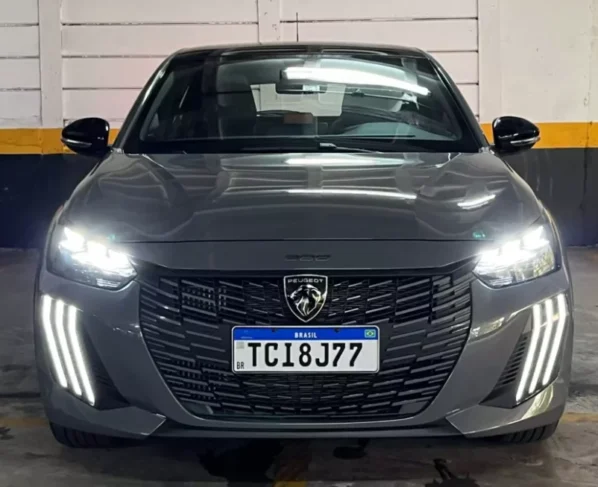 Peugeot 208 híbridos