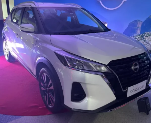 Nissan Kicks Play 2025
