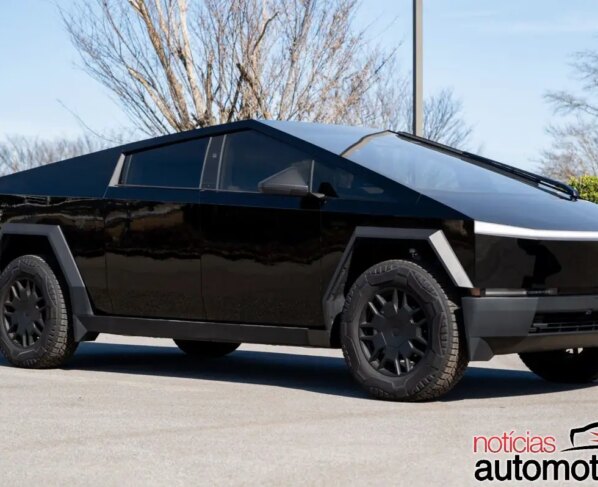 cybertruck preta (2)